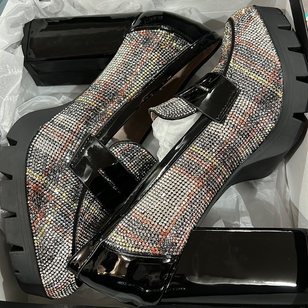 NEW IN BOX Betsey Johnson Women's Adelyn Loafer - Picture 7 of 7